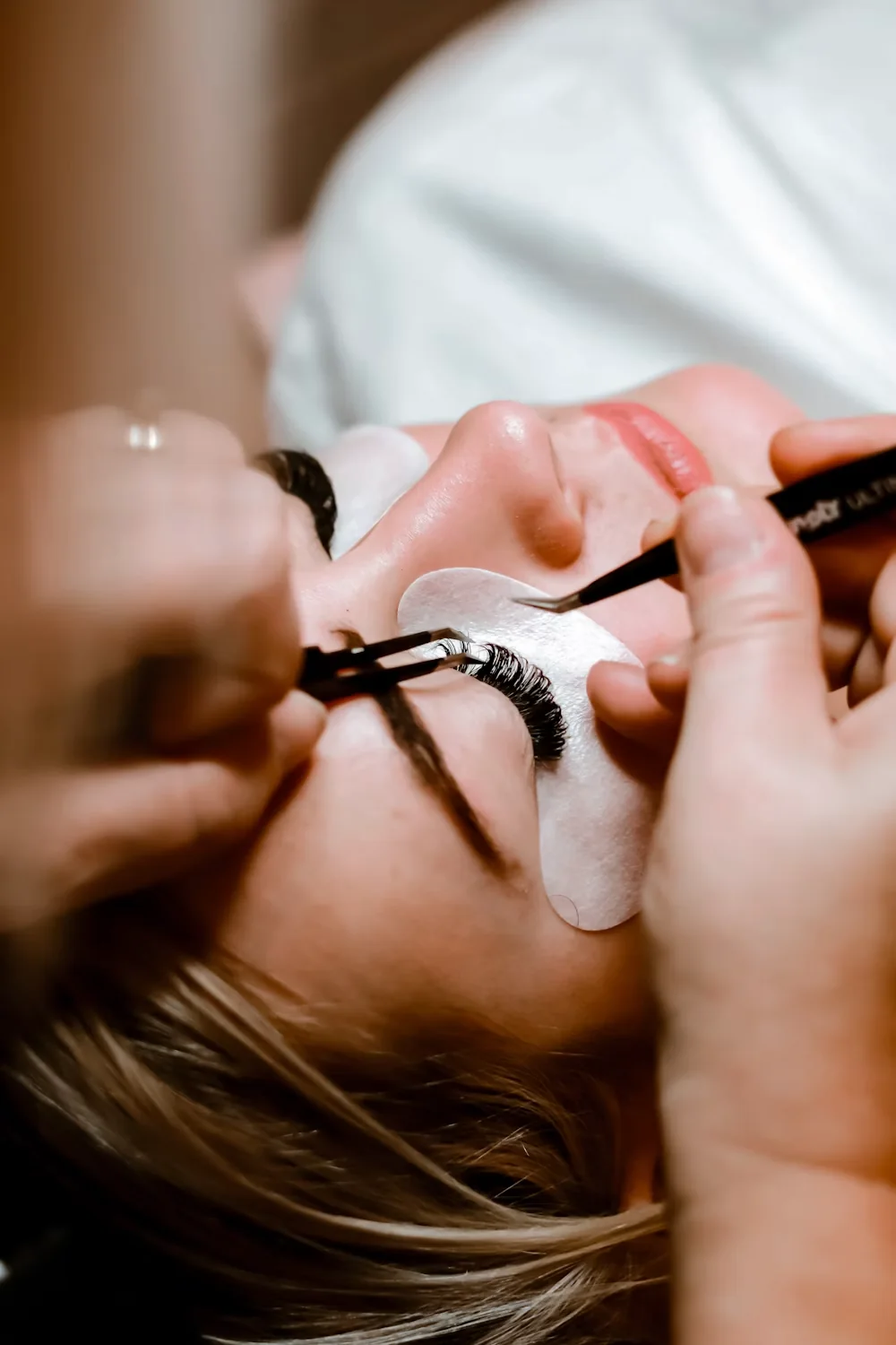 Professional eyelash extension treatment at Brigita Vather beauty salon